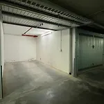 Garage Privato Elegante Bilocale 아파트 *