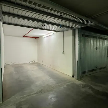 Garage Privato Elegante Bilocale Apartment *